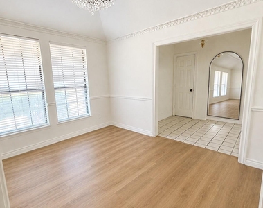 1213 Parkrow Place - Photo Thumbnail 4