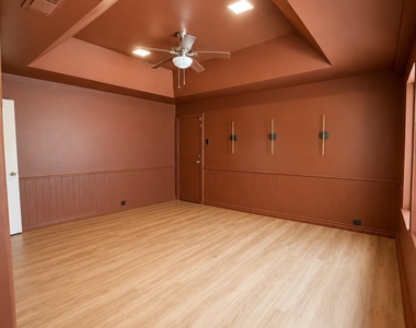 1213 Parkrow Place - Photo Thumbnail 12