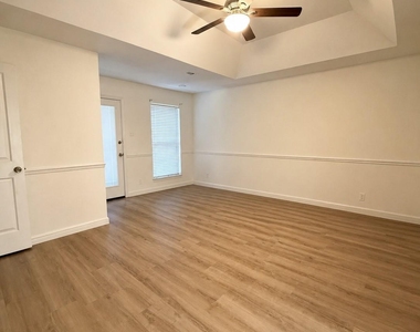 1213 Parkrow Place - Photo Thumbnail 18