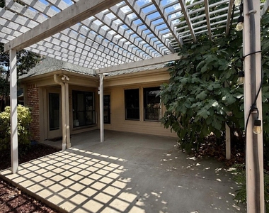 1213 Parkrow Place - Photo Thumbnail 31