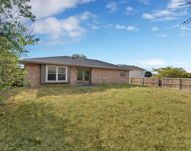 813 Panay Way Drive - Photo Thumbnail 21