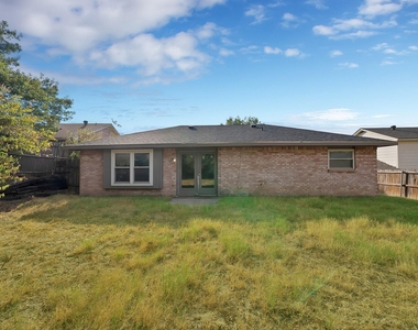 813 Panay Way Drive - Photo Thumbnail 22