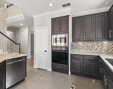 4661 Baldwin Lane - Photo Thumbnail 8