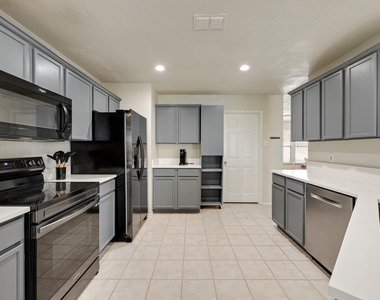 1421 Laurel Hall Lane - Photo Thumbnail 3