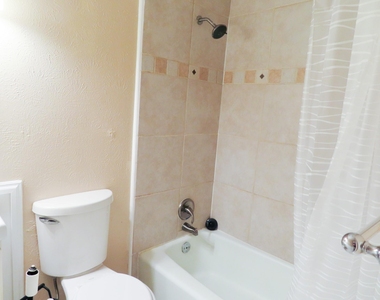 808 E Heath Street - Photo Thumbnail 5