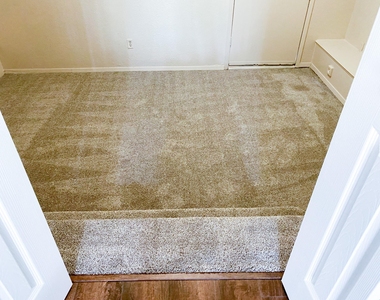 808 E Heath Street - Photo Thumbnail 13
