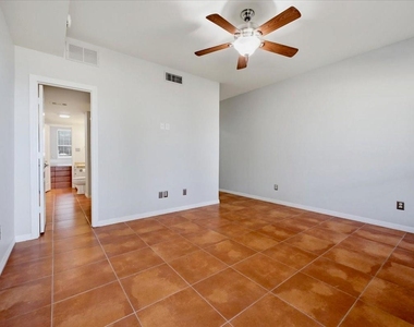 4020 Mediterranean Street - Photo Thumbnail 18