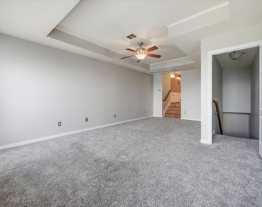 4020 Mediterranean Street - Photo Thumbnail 35