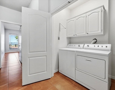 4020 Mediterranean Street - Photo Thumbnail 23