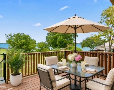 4020 Mediterranean Street - Photo Thumbnail 6