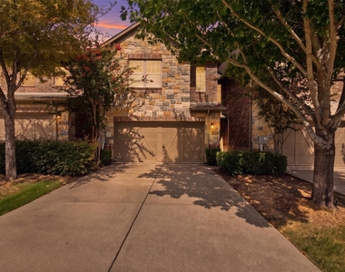 2649 Jackson Drive - Photo Thumbnail 2