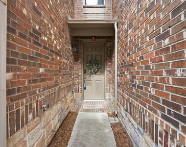 2649 Jackson Drive - Photo Thumbnail 5