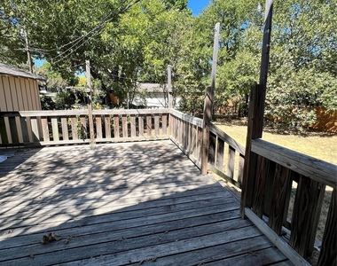 303 N 4th Street - Photo Thumbnail 11
