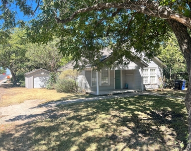 303 N 4th Street - Photo Thumbnail 13