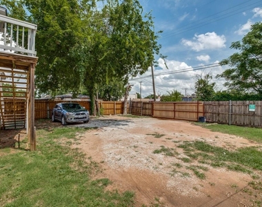 804 Sunset Avenue - Photo Thumbnail 15