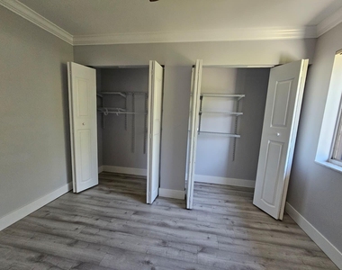 2148 Sherwood Forest Boulevard - Photo Thumbnail 18