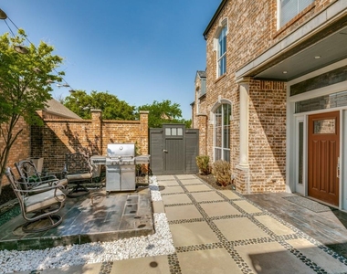 2816 Prestonwood Drive - Photo Thumbnail 3