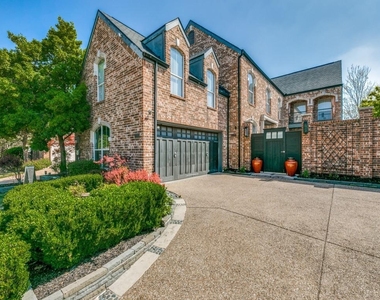 2816 Prestonwood Drive - Photo Thumbnail 1