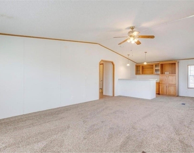 185 County Road 4869 - Photo Thumbnail 15