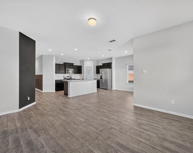 8812 Russano Road - Photo Thumbnail 10