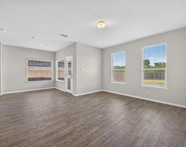 8812 Russano Road - Photo Thumbnail 9