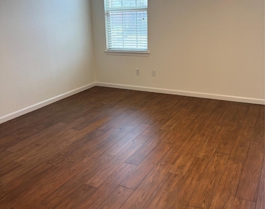 7429 Sienna Ridge Lane - Photo Thumbnail 11