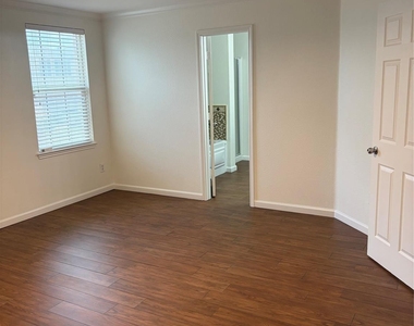 7429 Sienna Ridge Lane - Photo Thumbnail 12