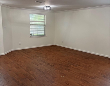7429 Sienna Ridge Lane - Photo Thumbnail 3
