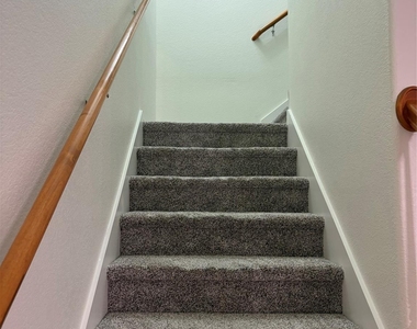7429 Sienna Ridge Lane - Photo Thumbnail 15