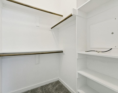 2201 Paxton Way - Photo Thumbnail 18