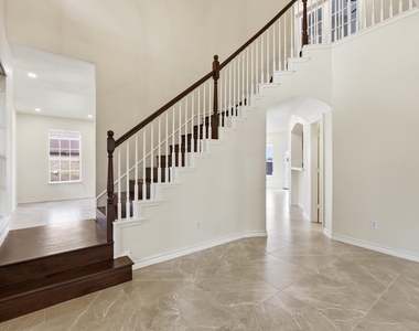 3705 Menard Drive - Photo Thumbnail 5