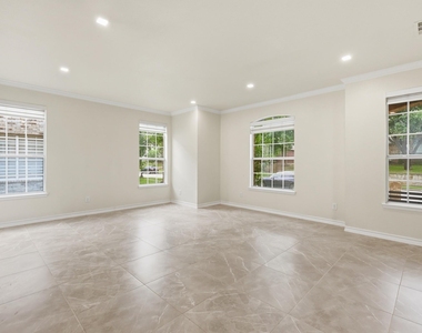 3705 Menard Drive - Photo Thumbnail 14