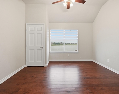 3705 Menard Drive - Photo Thumbnail 30