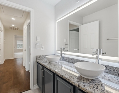 3705 Menard Drive - Photo Thumbnail 28