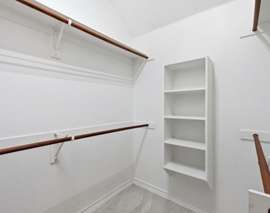 3705 Menard Drive - Photo Thumbnail 25