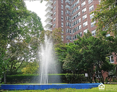 600 West 246th Street - Photo Thumbnail 2