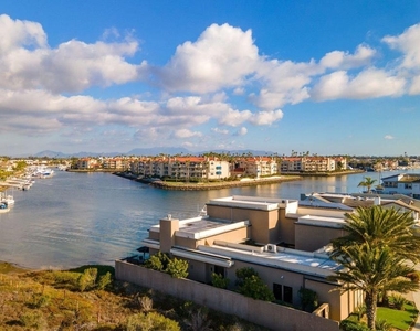 4490 Eastbourne Bay - Photo Thumbnail 45