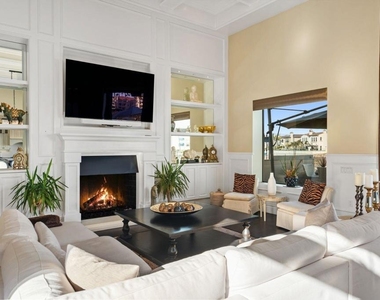 4490 Eastbourne Bay - Photo Thumbnail 11