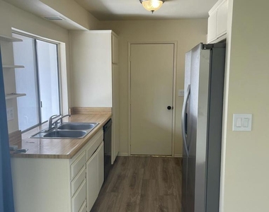 1203 Nilgai Place - Photo Thumbnail 2