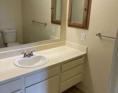 1203 Nilgai Place - Photo Thumbnail 13