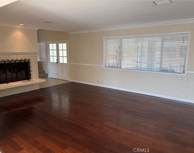 1742 La Mesa Oaks - Photo Thumbnail 3