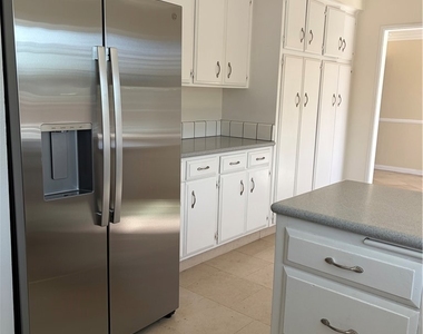 1742 La Mesa Oaks - Photo Thumbnail 18