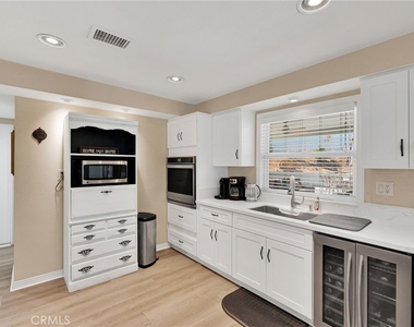 246 E Mission - Photo Thumbnail 20