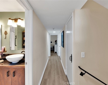 246 E Mission - Photo Thumbnail 29