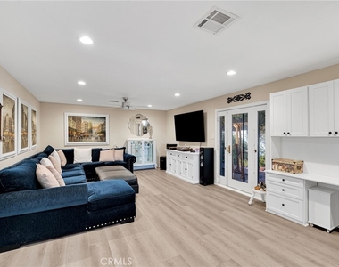 246 E Mission - Photo Thumbnail 21