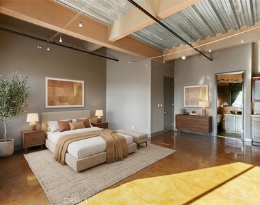 312 W 5th Street - Photo Thumbnail 3