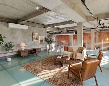 312 W 5th Street - Photo Thumbnail 11