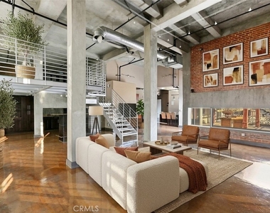 312 W 5th Street - Photo Thumbnail 1