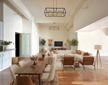 312 W 5th Street - Photo Thumbnail 5