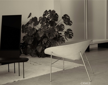 838 N Kings Road - Photo Thumbnail 9